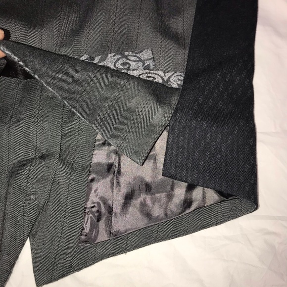 Gray Button Down Vest size Large - Picture 3 of 6